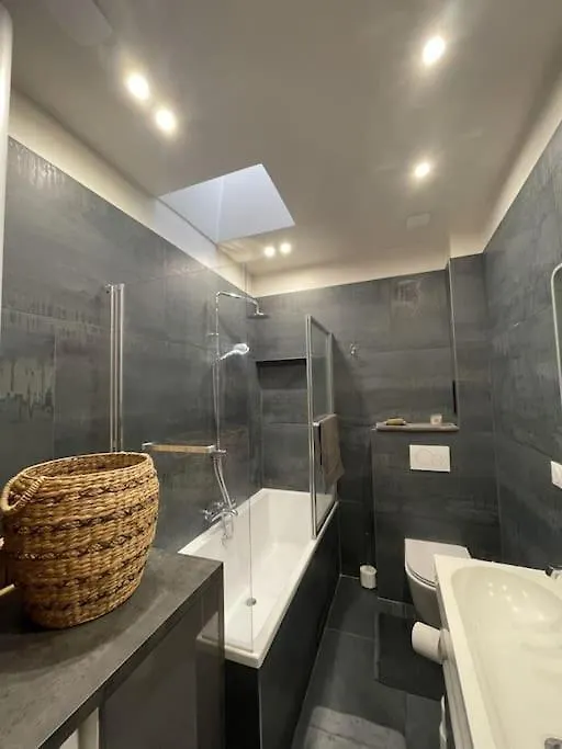 Au Coeur De Apartment